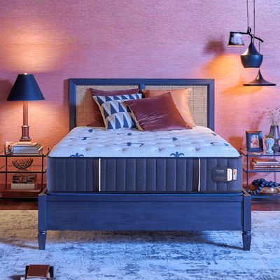 Studio_Firm2_ambientada_W